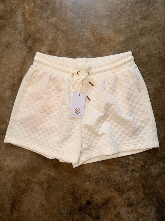 Mary Square Pants - NWT Quilted Lounge Shorts Womens Cream Drawstring Textured Cozy Athleisure Small